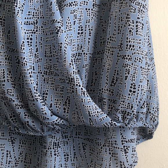 ASTR Surplice Wrap Sleeveless Top - Picture 3 of 6